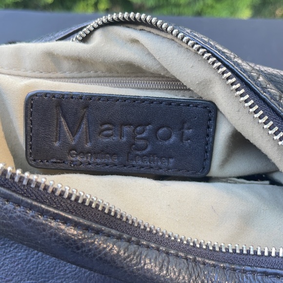 Margot leather crossbody bag - Picture 11 of 14